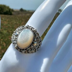 Suarti Bali Sterling Silver Moonstone Ring